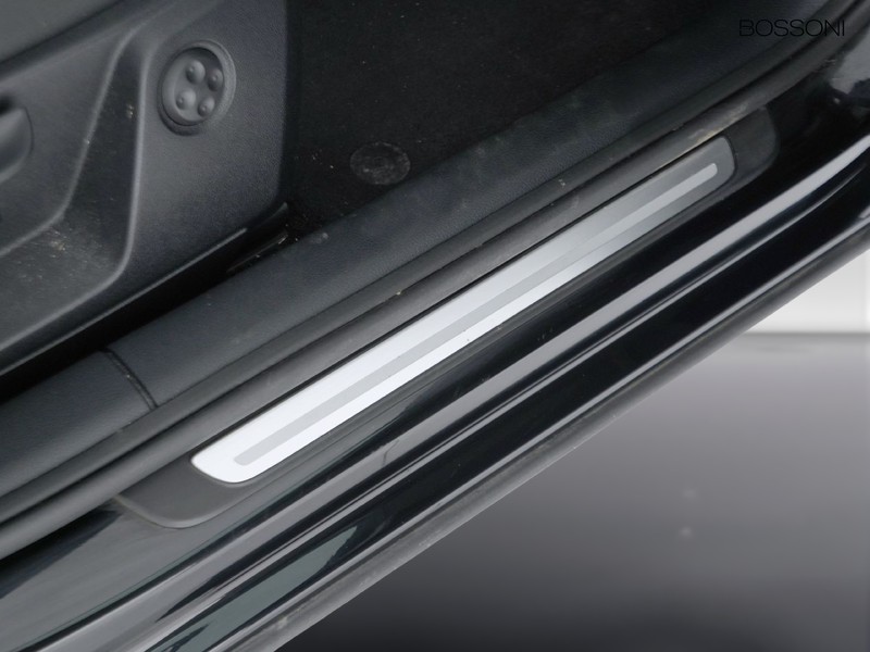 19 - Audi Q2 35 2.0 tdi admired advanced s tronic