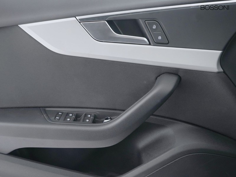 13 - Audi A4 avant 35 2.0 tdi mhev 163cv business advanced s tronic