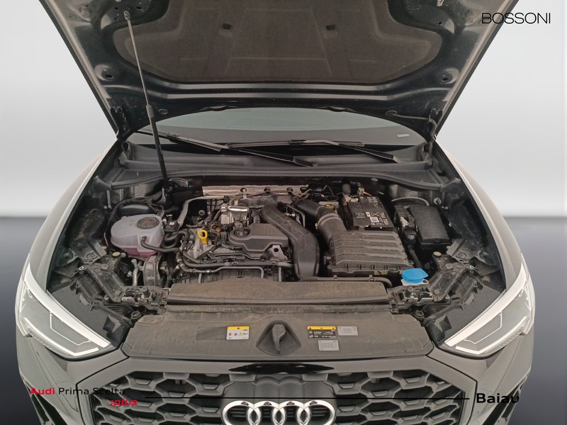 37 - Audi Q3 sportback 35 1.5 tfsi evo2 s line edition s tronic