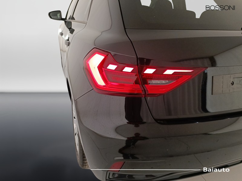 25 - Audi A1 sportback 30 1.0 tfsi 116cv business s tronic