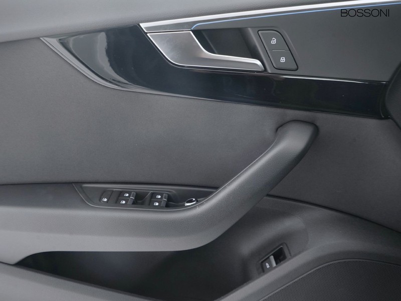 13 - Audi A5 sportback 40 2.0 tdi mhev 204cv s line edition s tronic