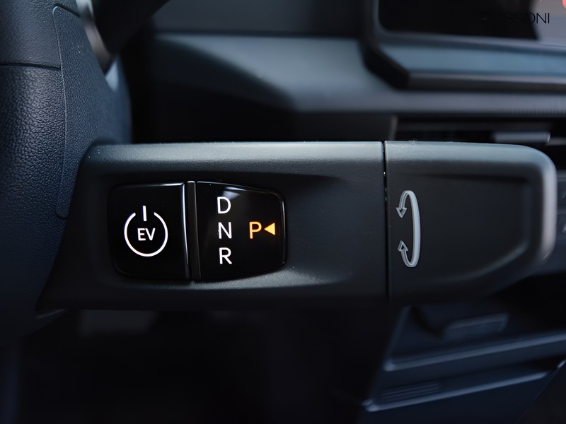 13 - Kia PV5 Passenger passenger 71,2kwh earth