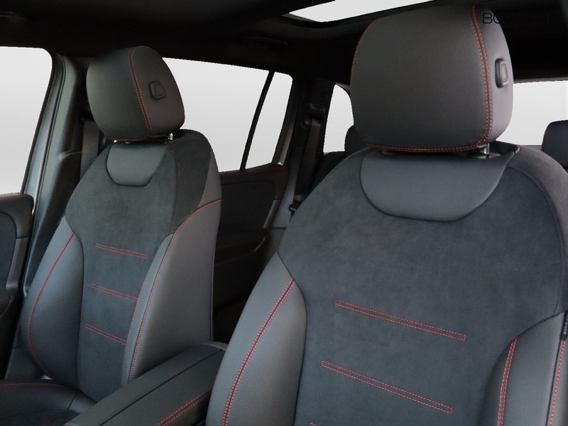 7 - Mercedes GLB 250 amg line premium plus 4matic 8g-dct