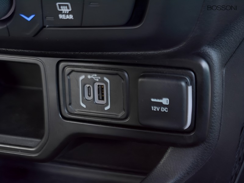 19 - Jeep Renegade 1.5 turbo t4 mhev altitude 2wd dct