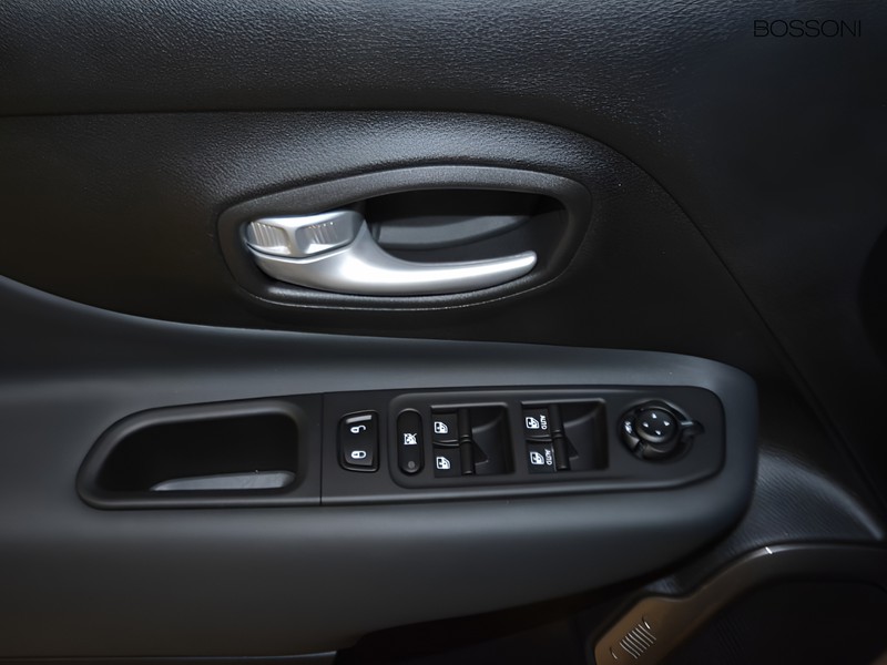 13 - Jeep Renegade 1.5 turbo t4 mhev altitude 2wd dct