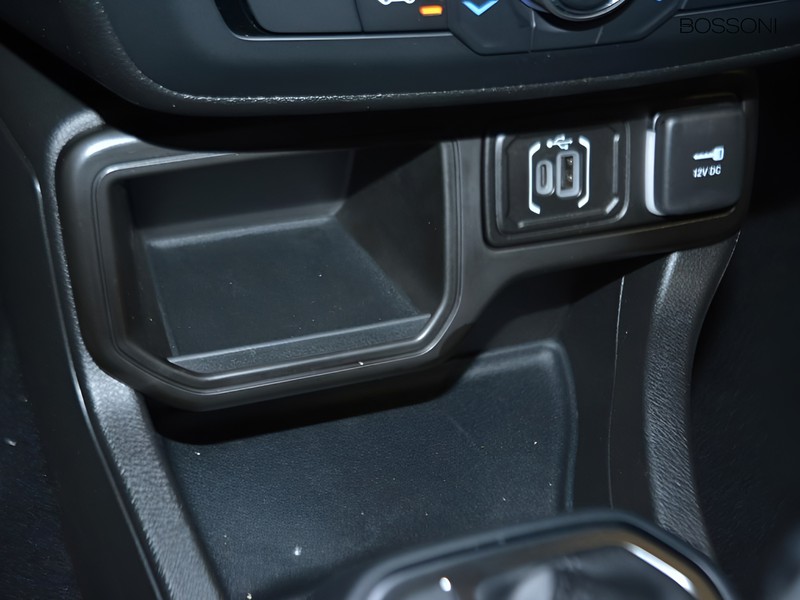 19 - Jeep Renegade 1.5 turbo t4 mhev altitude 2wd dct