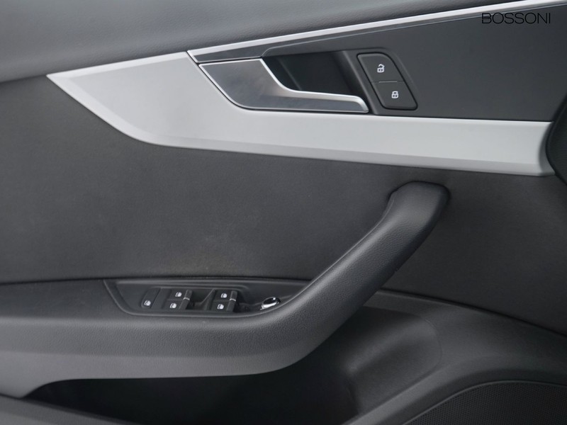 13 - Audi A4 avant 35 2.0 tdi mhev 163cv business s tronic