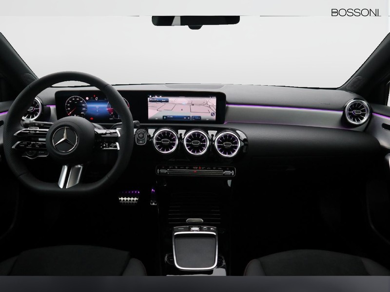 13 - Mercedes Classe A 180 d amg line premium speedshift dct amg 8g