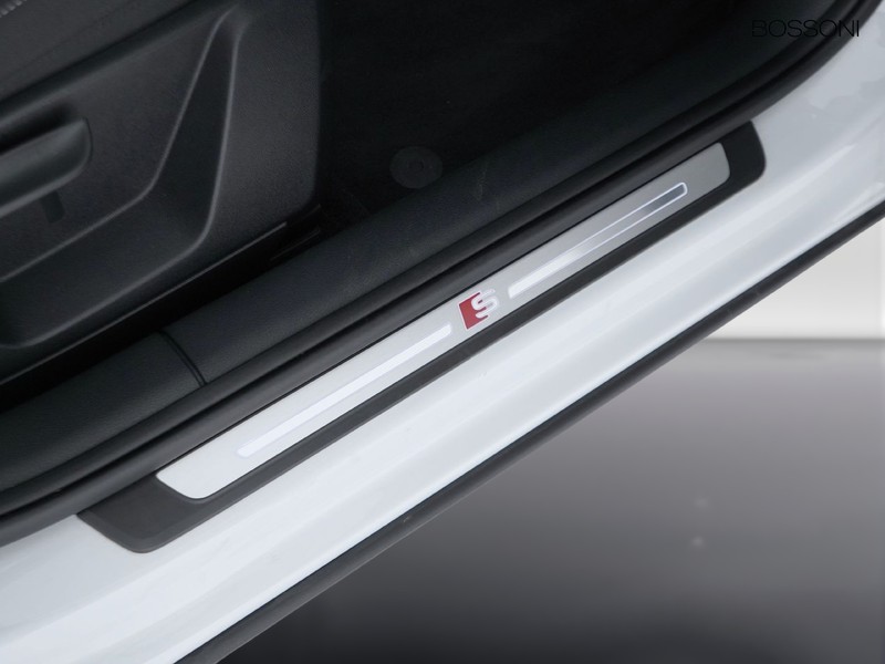 19 - Audi Q2 35 1.5 tfsi s line edition s tronic