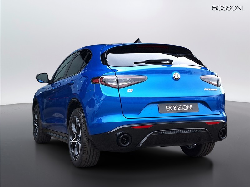 7 - Alfa Romeo Stelvio 2.2 turbo 210cv veloce q4 at8
