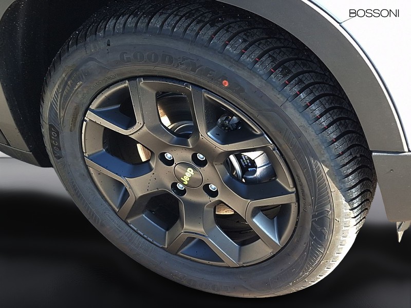 13 - Jeep Avenger 1.2 turbo e-hybrid mhev 145cv upland 4xe