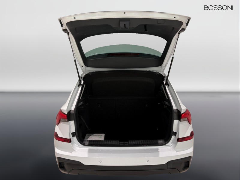 31 - Skoda Kamiq 1.0 tsi 115cv black dots