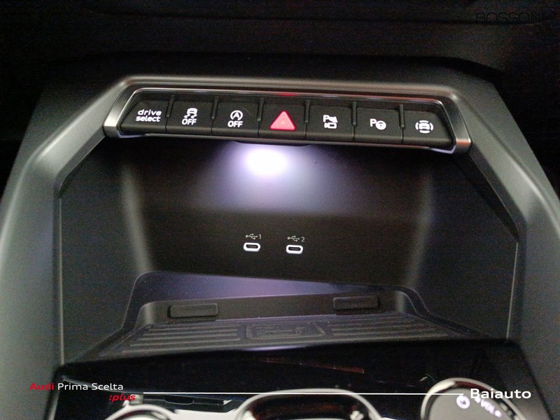 13 - Audi A3 sportback 2.0 tdi 150cv s line edition s tronic