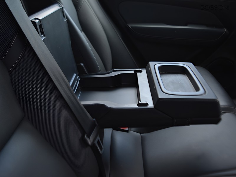 7 - Volvo XC60 2.0 t6 plug-in-hybrid r-design awd geartronic