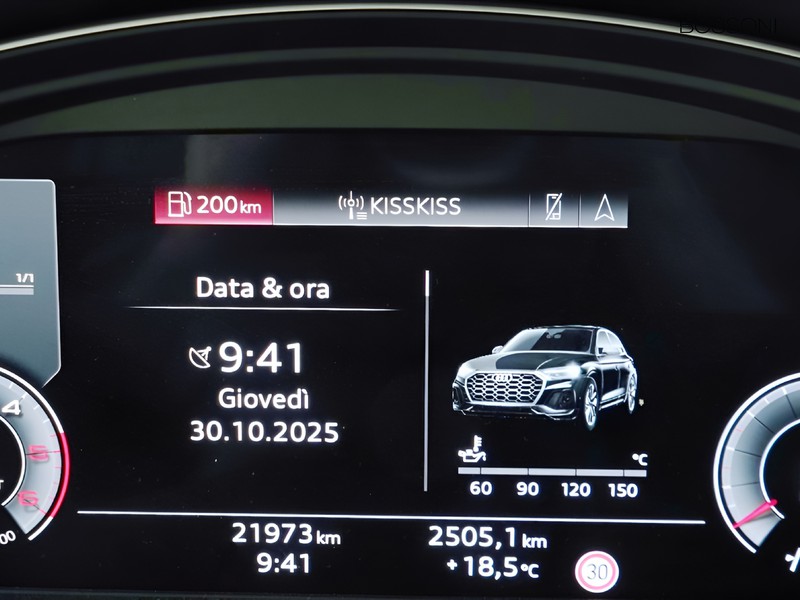 31 - Audi Q5 sportback 40 2.0 tdi mhev 12v s line quattro s tronic