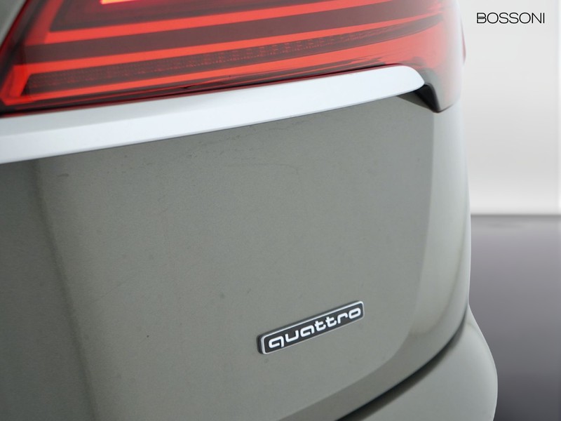 37 - Audi Q5 sportback 40 2.0 tdi mhev 12v s line quattro s tronic