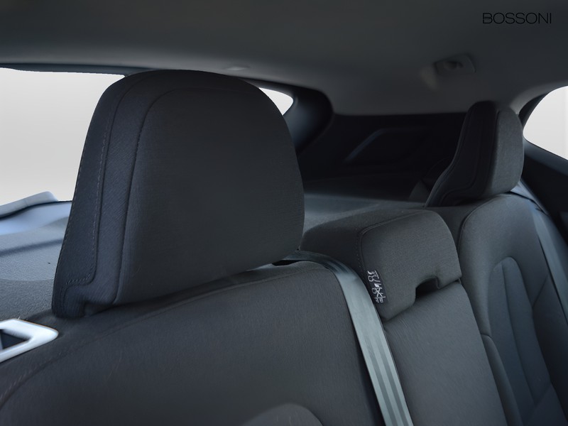 7 - Volvo XC40 1.5 t4 recharge plug-in-hybrid essential automatico
