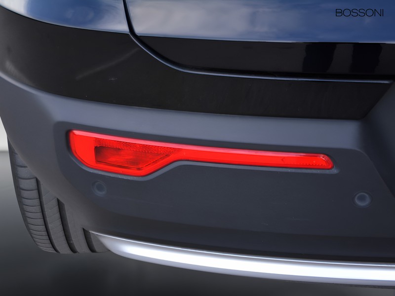 25 - Volvo XC40 1.5 t4 recharge plug-in-hybrid essential automatico