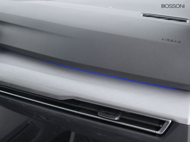 19 - Volkswagen Golf 2.0 tdi scr 115cv life dsg