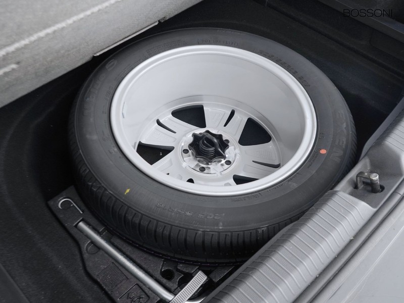 31 - Volkswagen Golf 2.0 tdi scr 115cv life dsg