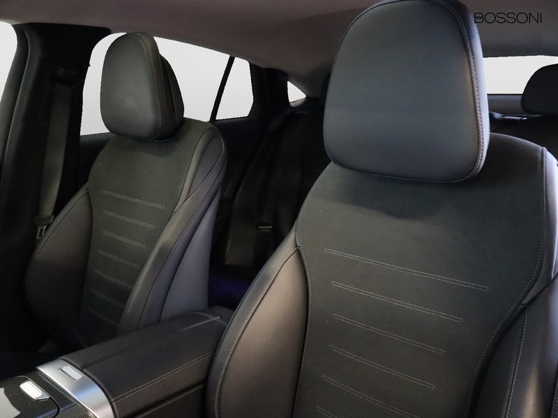 7 - Mercedes GLC coupe 220 d amg line premium 4matic 9g-tronic