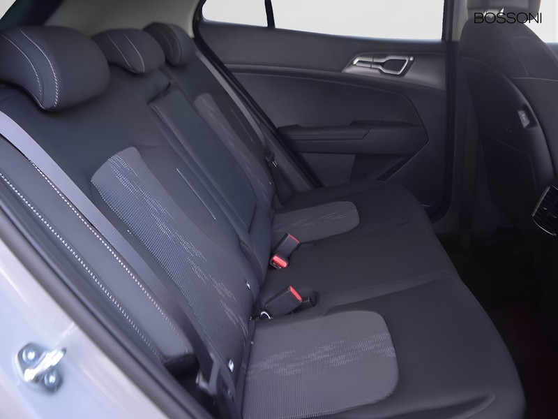 7 - Kia Sportage 1.6 crdi mhev style dct7