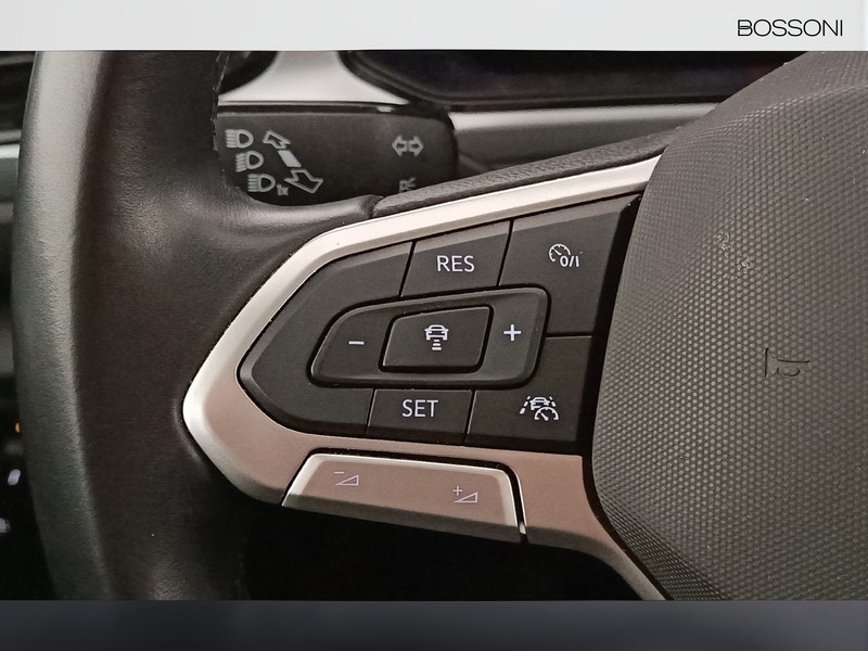 25 - Volkswagen T-Roc 2.0 tdi scr 115cv life