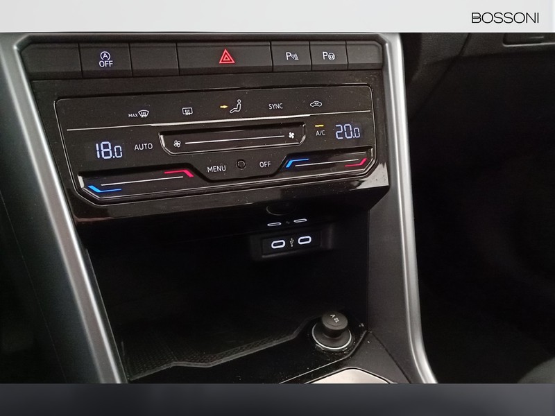 31 - Volkswagen T-Roc 2.0 tdi scr 115cv life