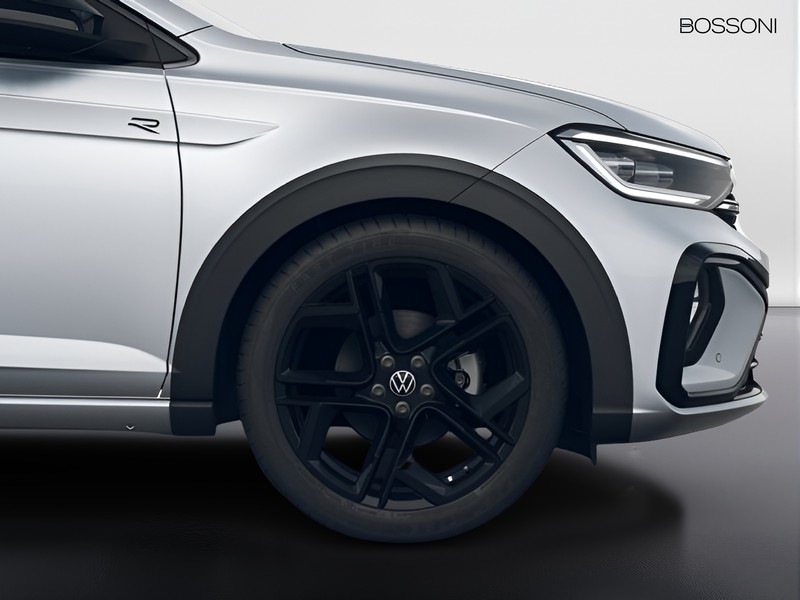 7 - Volkswagen Taigo 1.0 tsi 115cv r-line plus