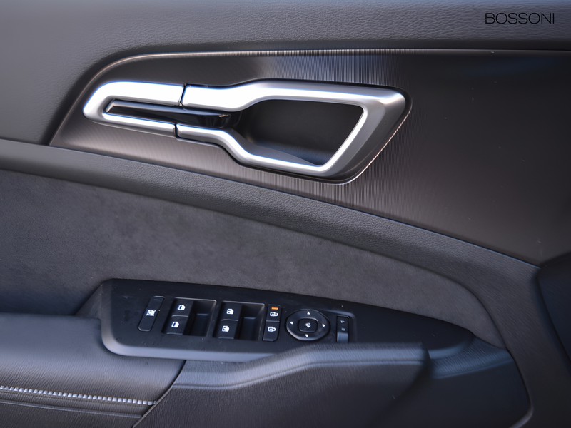 13 - Kia Sportage 1.6 t-gdi hev gt-line awd at6