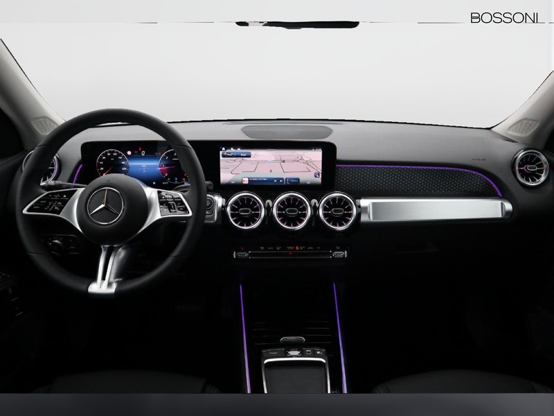 13 - Mercedes GLB 200 d progressive advanced plus 8g-dct