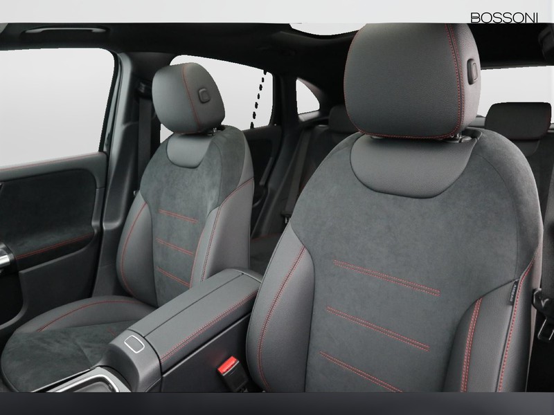 7 - Mercedes GLA 200 d amg line premium 4matic 8g-dct