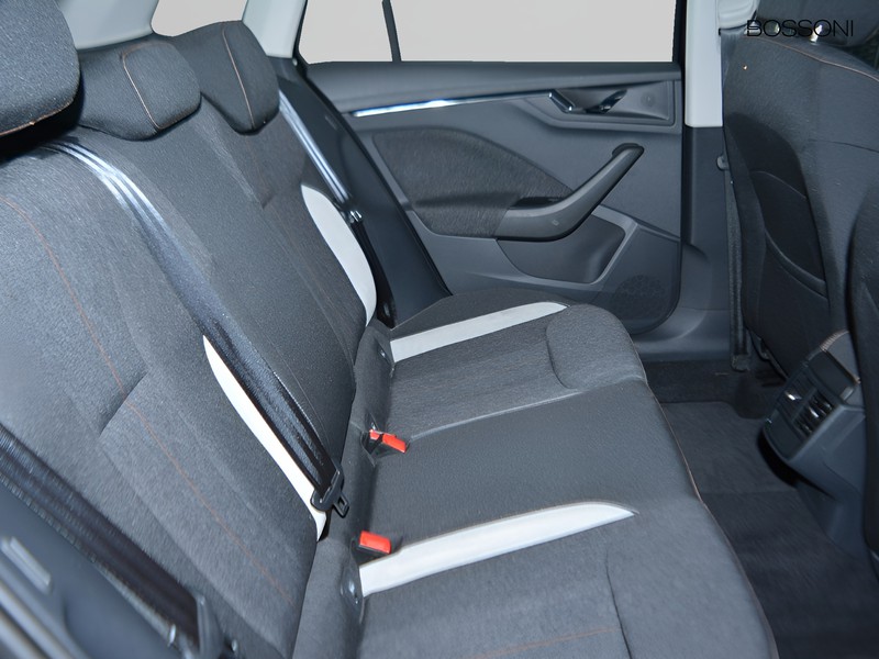 7 - Skoda Kamiq 1.0 tsi 95cv black dots