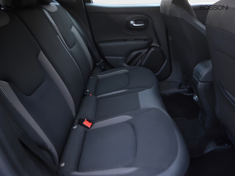 7 - Jeep Renegade 1.3 t4 phev limited 4xe at6