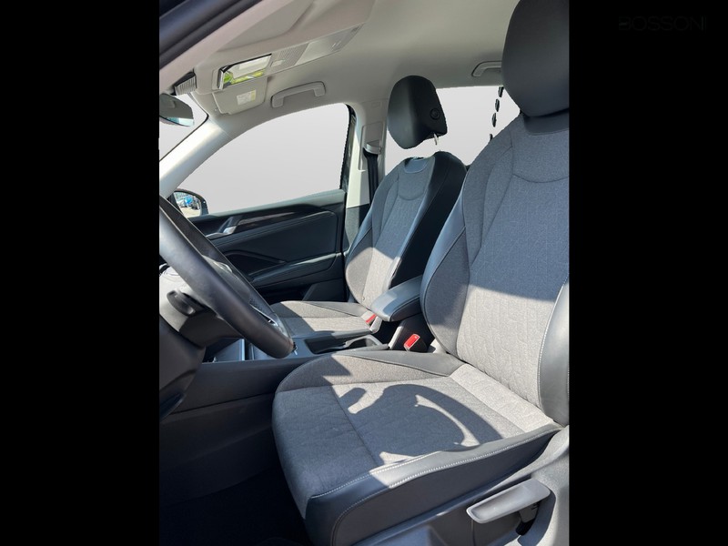 7 - Volkswagen Tiguan 2.0 tdi scr 150cv life dsg