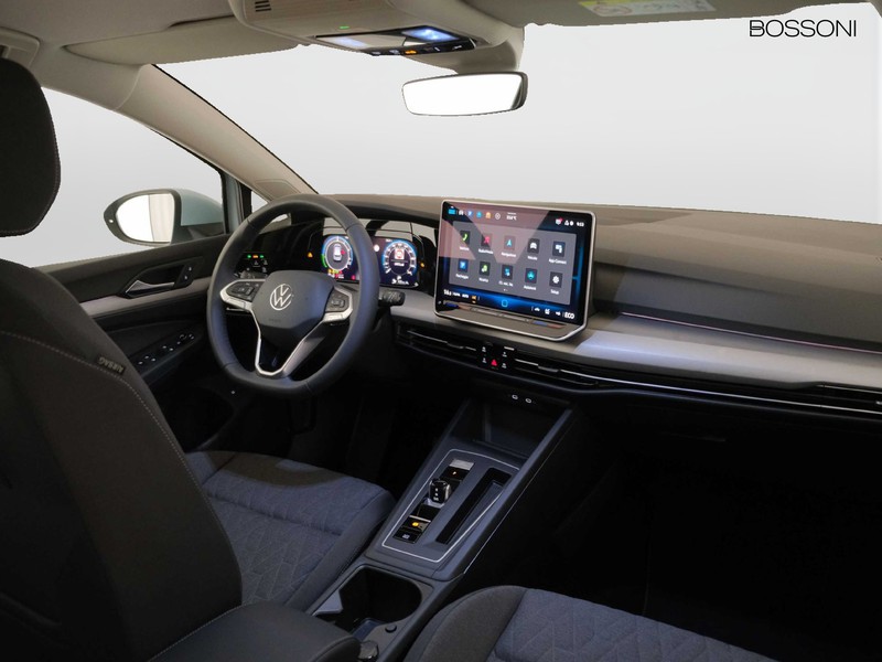 7 - Volkswagen Golf 1.5 tsi ehybrid 204cv life dsg