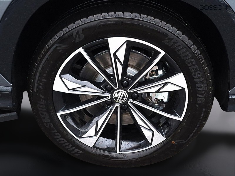 13 - Mg HS 1.5 phev luxury auto