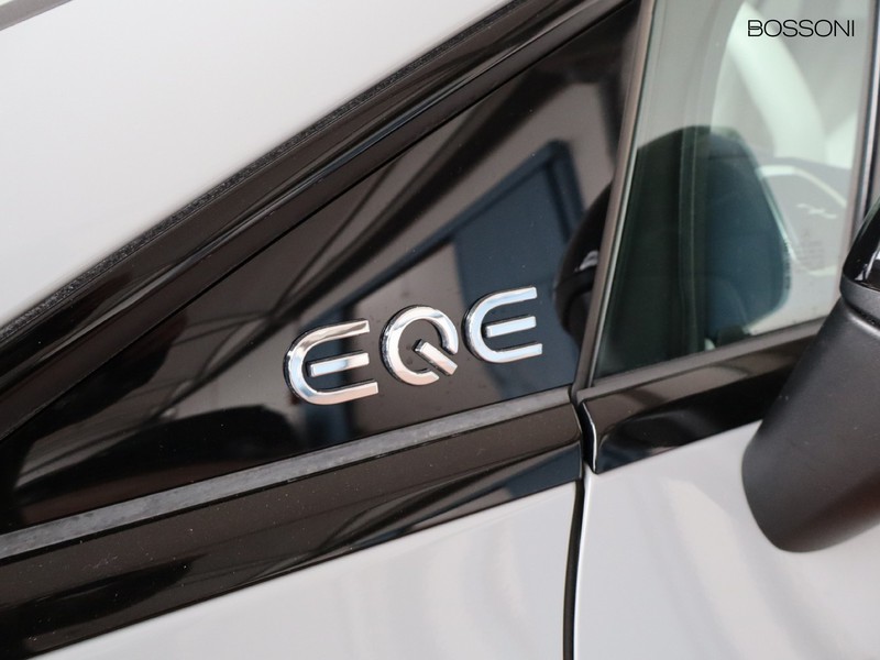 19 - Mercedes EQE 350 premium plus 4matic