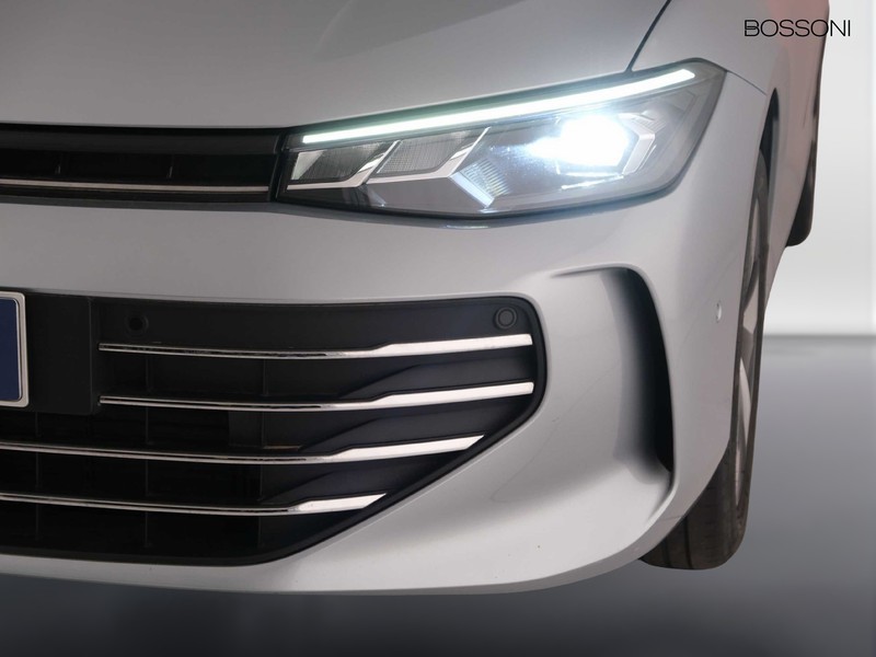 13 - Volkswagen Passat 2.0 tdi scr evo 150cv business dsg