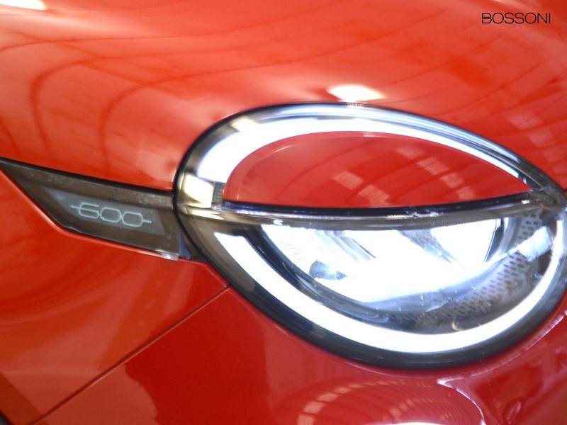 19 - Fiat 600 1.2 hybrid 110cv icon edct