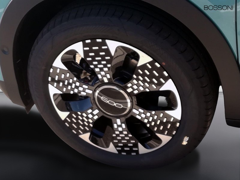 13 - Fiat 600 1.2 hybrid 110cv la prima ii edct