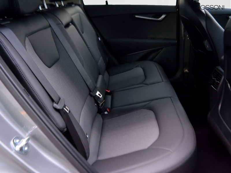 7 - Kia Niro 1.6 gdi hev tri-fuel 126cv style dct6