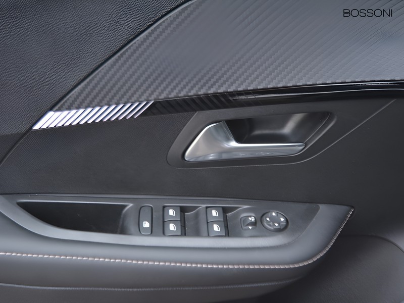 13 - Peugeot 208 1.2 puretech 100cv allure s&s