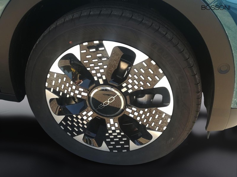 13 - Fiat 600 1.2 hybrid 110cv la prima ii edct