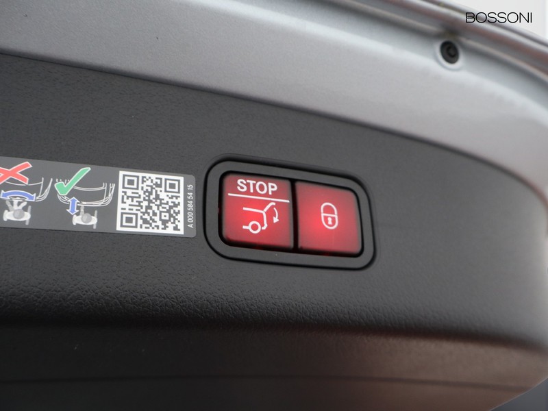 19 - Mercedes GLC suv 300 de plug in hybrid amg line premium tech 4matic 9g-tronic