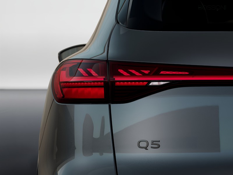 7 - Audi Q5 2.0 e-hybrid 367cv s line edition quattro s tronic