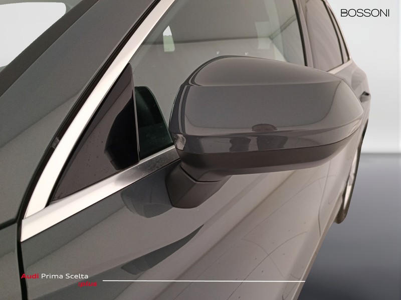 25 - Audi Q3 35 2.0 tdi business advanced s tronic