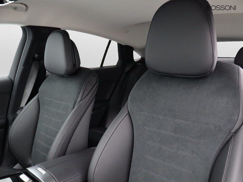 7 - Mercedes GLC coupe 300 de plug in hybrid amg line advanced tech 4matic 9g-tronic