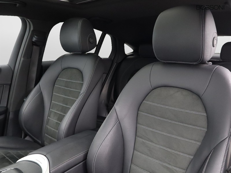 7 - Mercedes GLC coupe 220 d night edition 4matic 9g-tronic plus