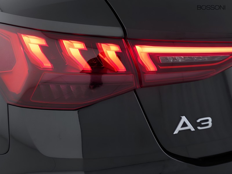 7 - Audi A3 sportback 30 2.0 tdi s line edition s tronic